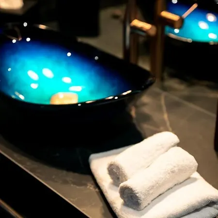 Hotel Damare &