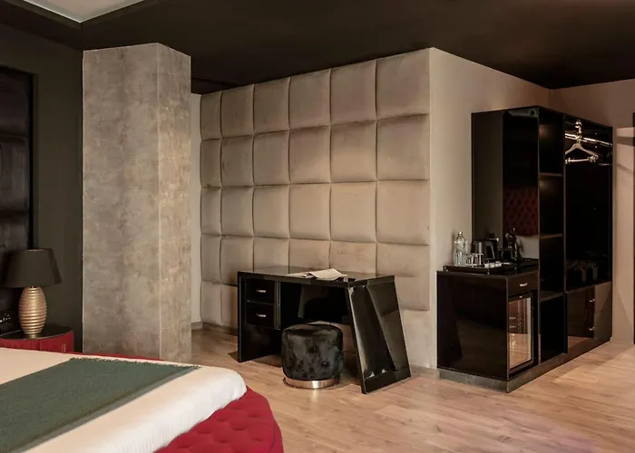 Damare & St. Paul's Bay