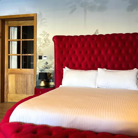 Hotell Damare &